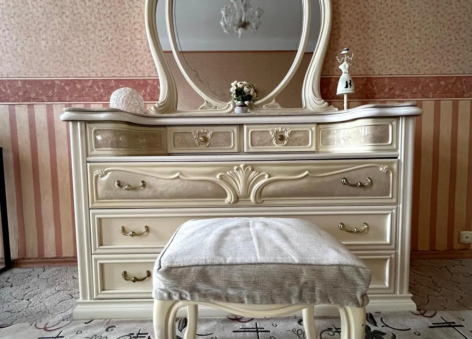 Світло Є! Історичний Центр! Appartement Kiev